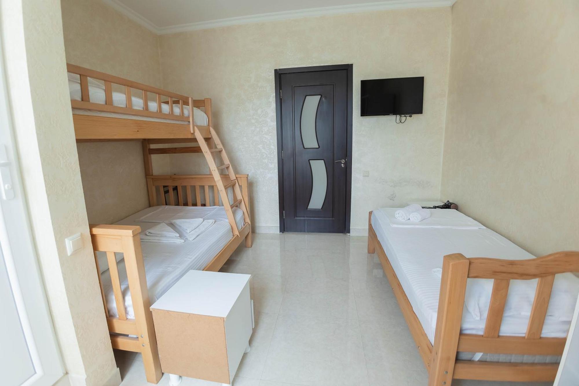 Guest House Ocean Force Batumi Eksteriør bilde