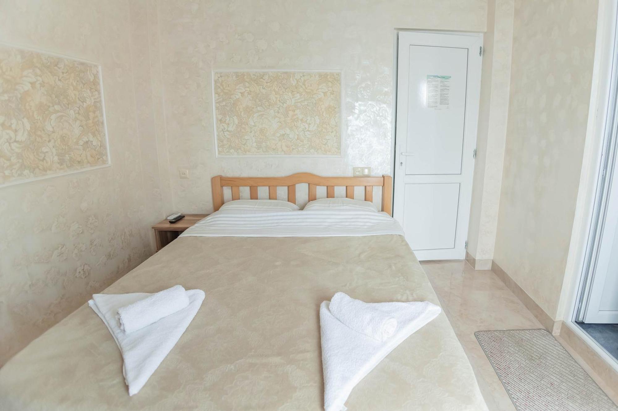 Guest House Ocean Force Batumi Eksteriør bilde